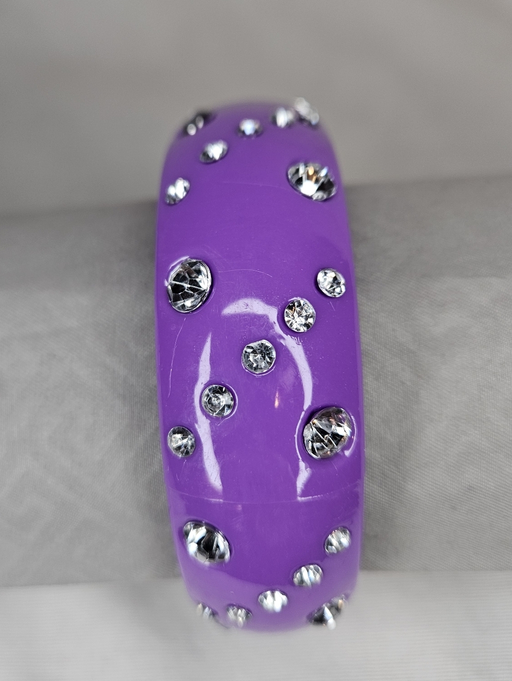 NOS Y2K Purple Lucite Style Bangle Bracelet Rhinestone Bling - 8"